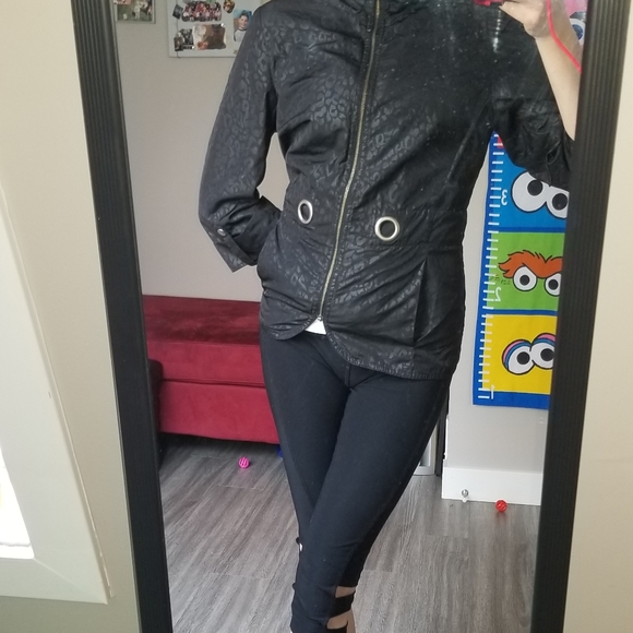 Tribal jacket - Picture 2 of 8